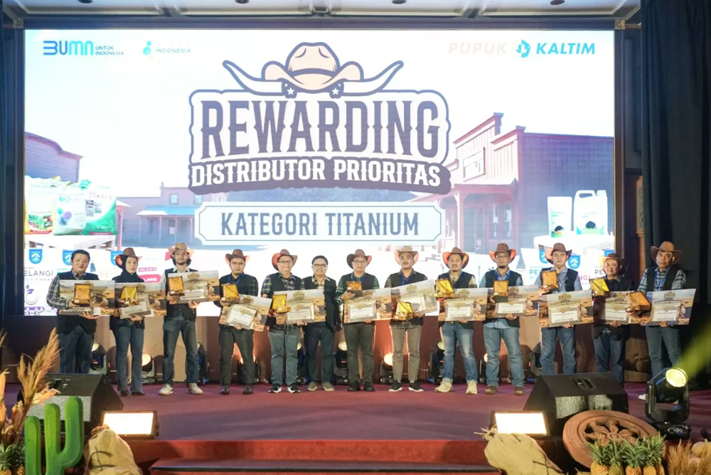 Apresiasi Kinerja 2024, Pupuk Kaltim beri Reward 39 Distributor dan Sales Force